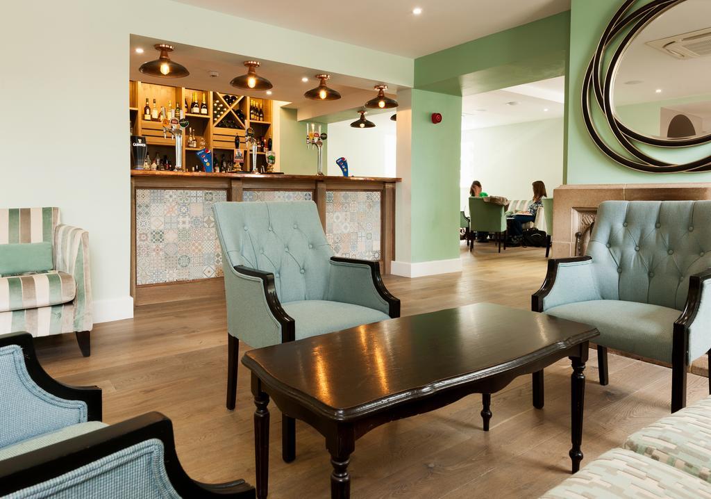 Frensham Pond Country House Hotel & Spa Farnham  Exterior foto
